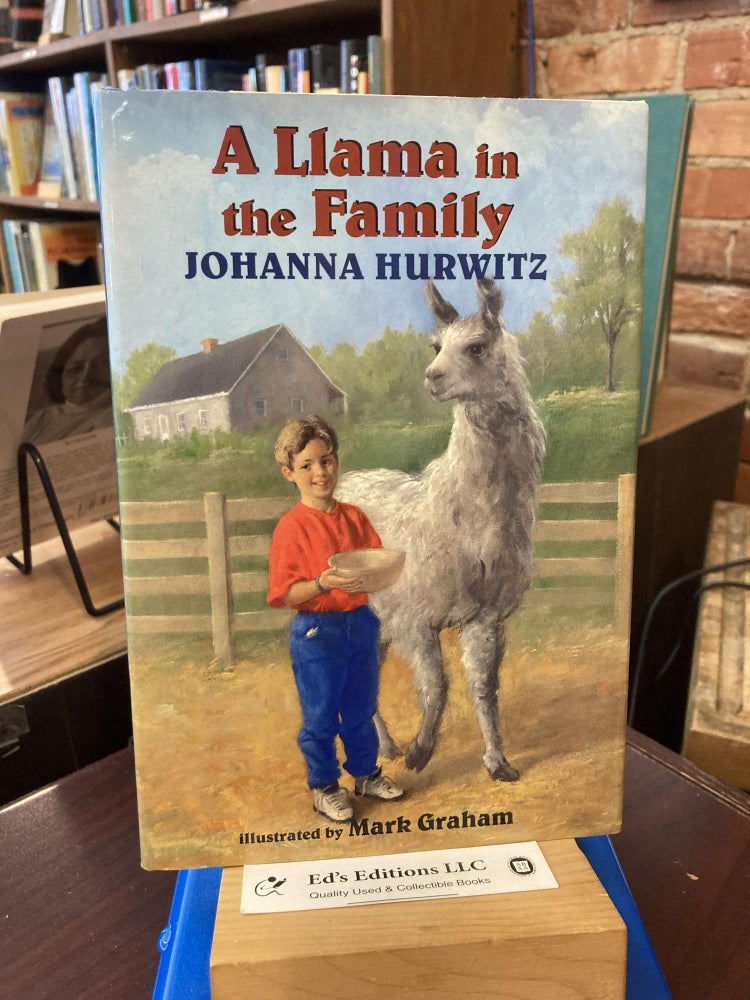 A Llama in the Family. Johanna Hurwitz, Mark Graham.